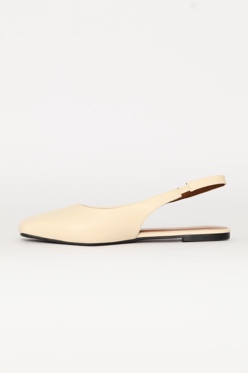 Aw26 Square Toe Slingback Pump - Off White