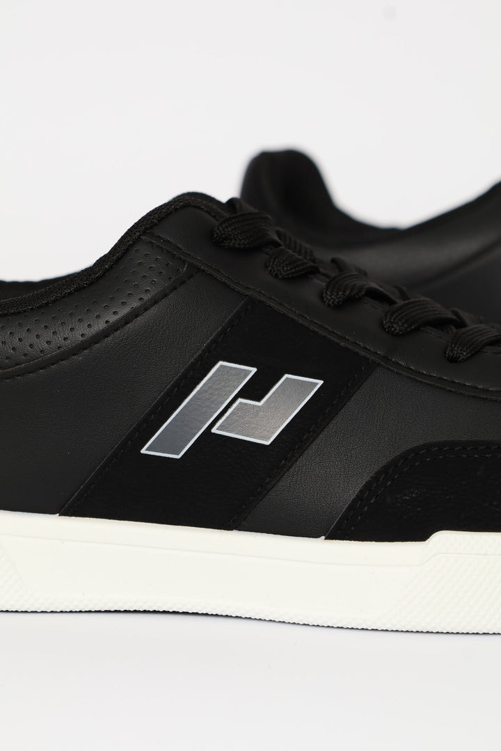Stripe Detail Court Sneaker - Black
