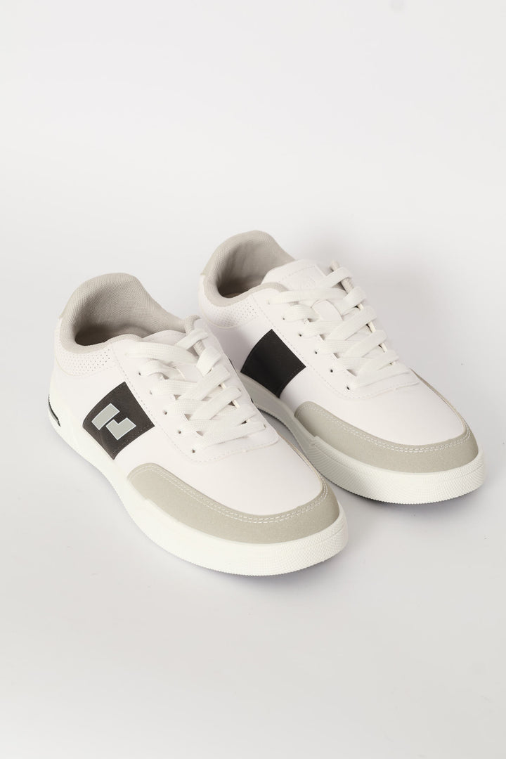 Stripe Detail Court Sneaker - White