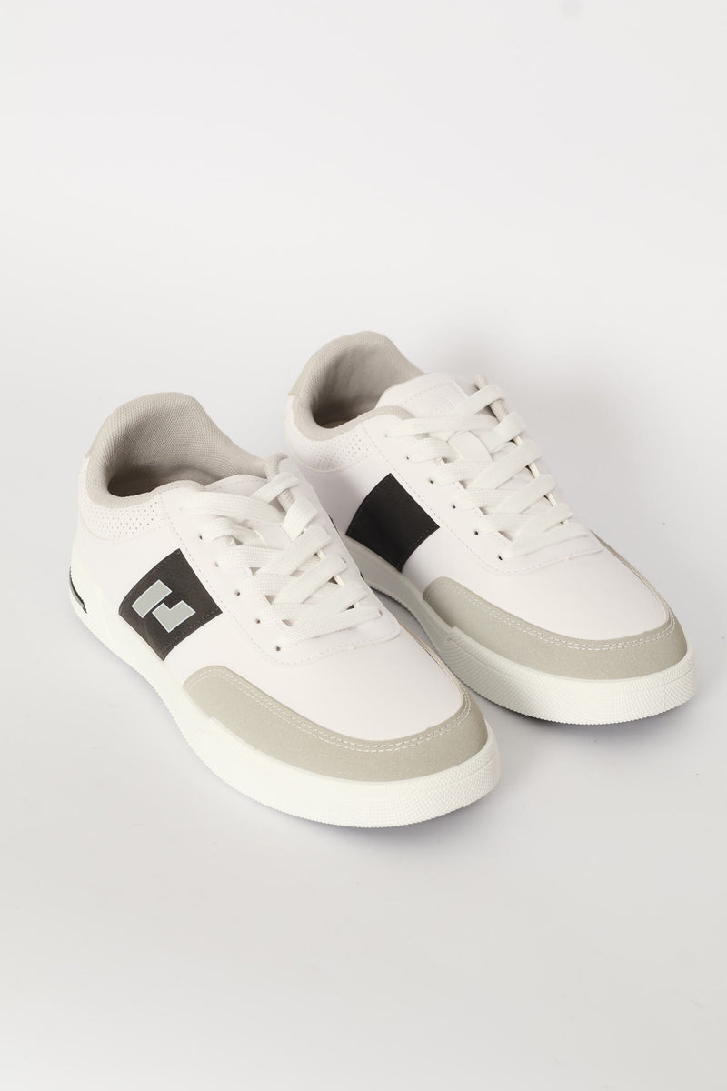 Stripe Detail Court Sneaker - White