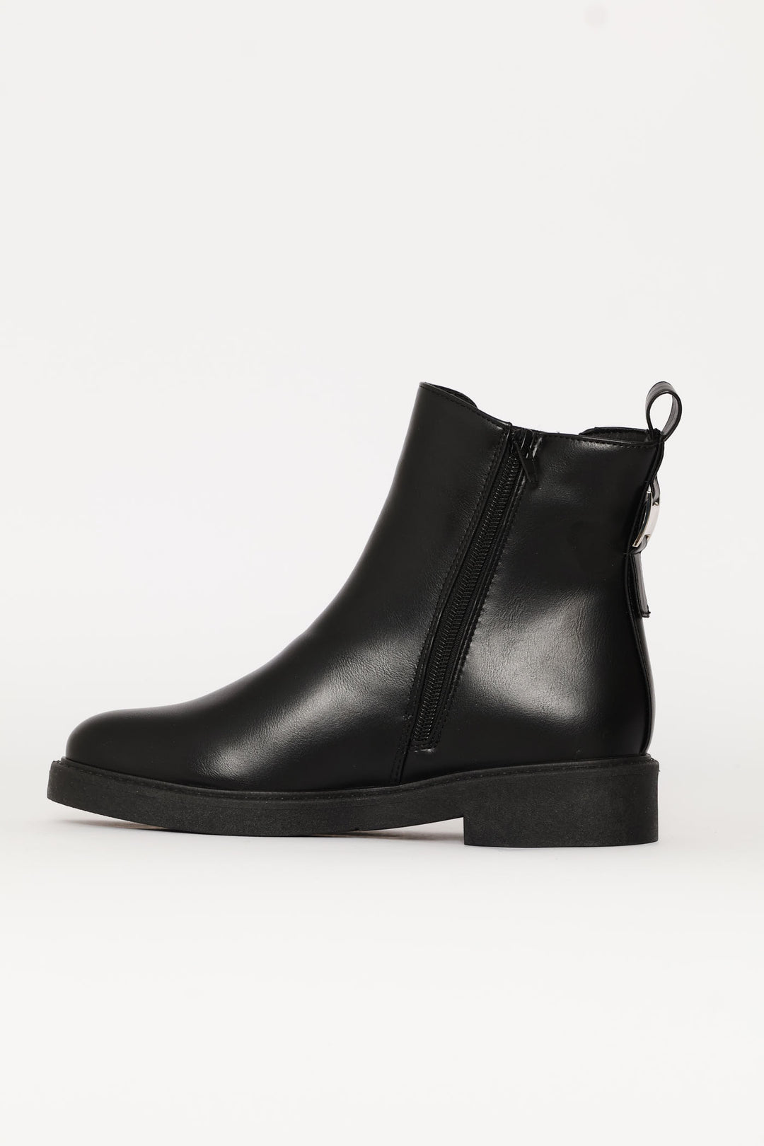 Back Trim Classic Chelsea Boot - Black