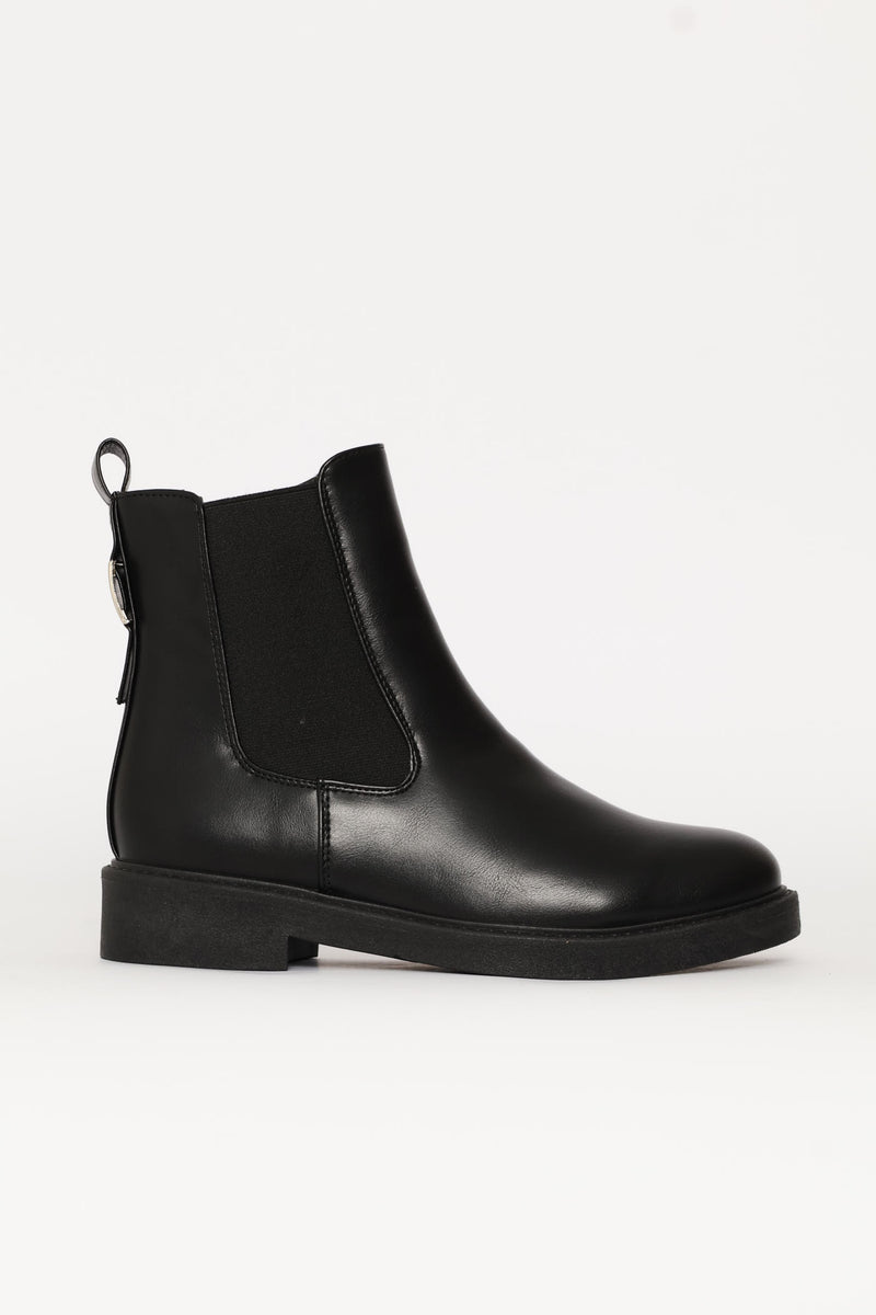Back Trim Classic Chelsea Boot - Black