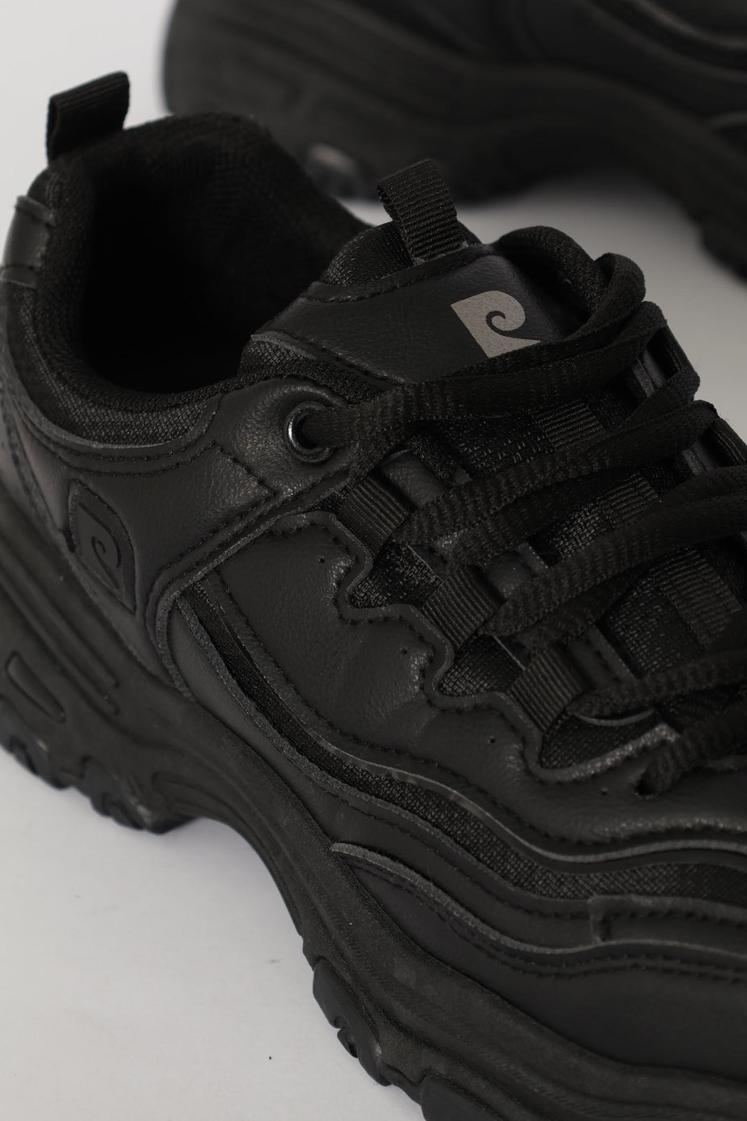 Sirine 7 Sneaker - Black