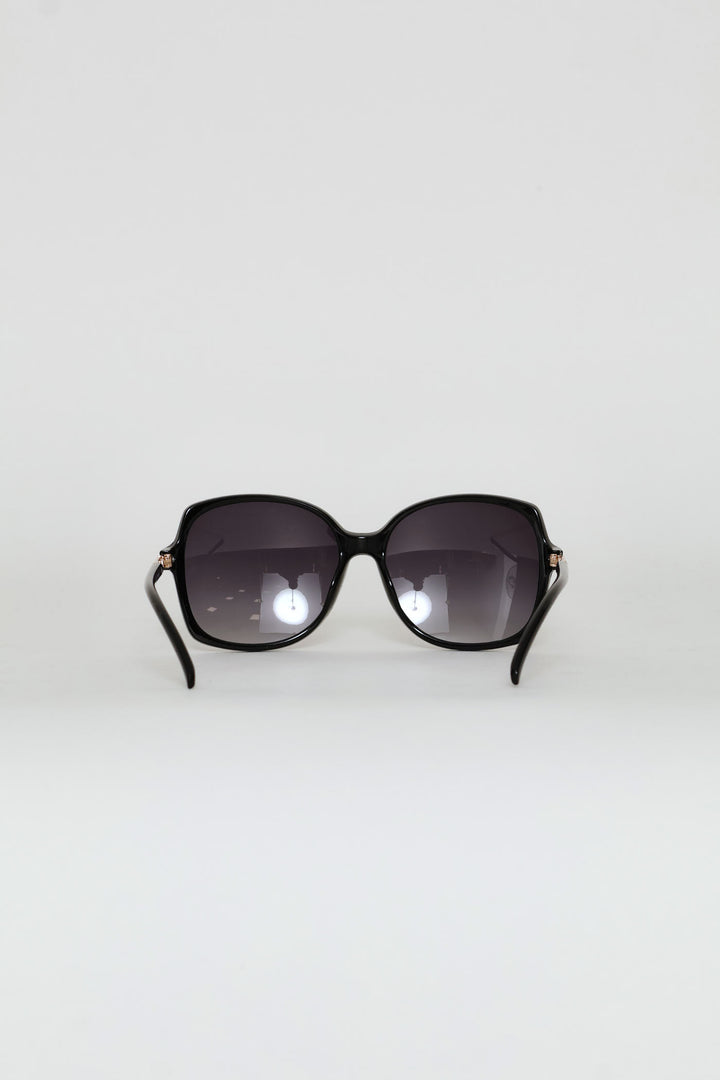 Large Retro Gold Detail Frame Smoke Lens Sunglasses - Black