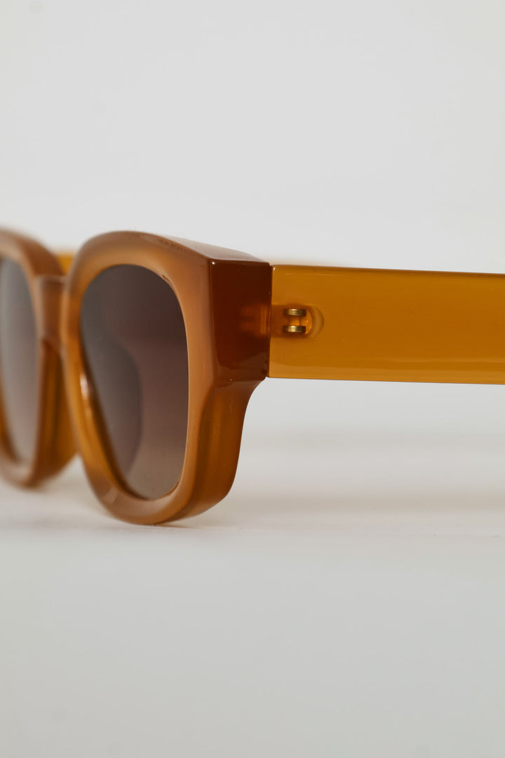 Tigers Eye Frame Smoke Lens Sunglasses - Brown