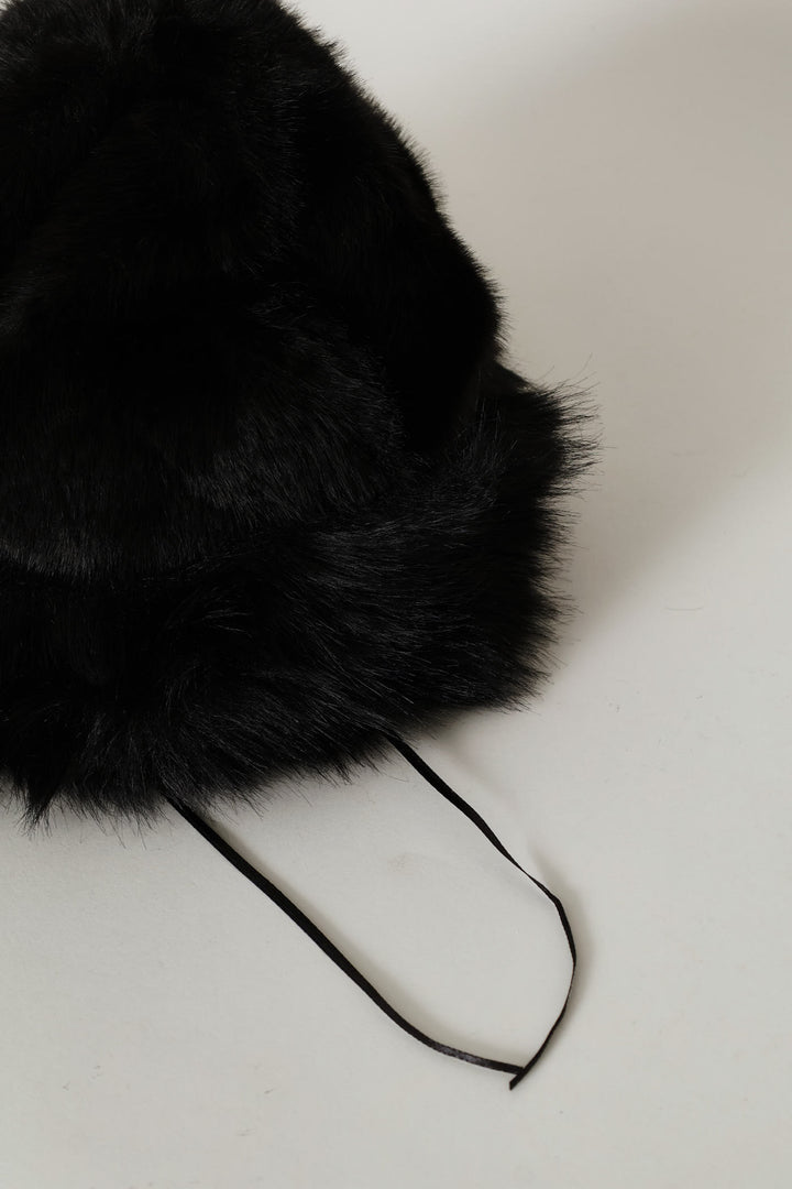 Turn Up Fluffy Hat - Black