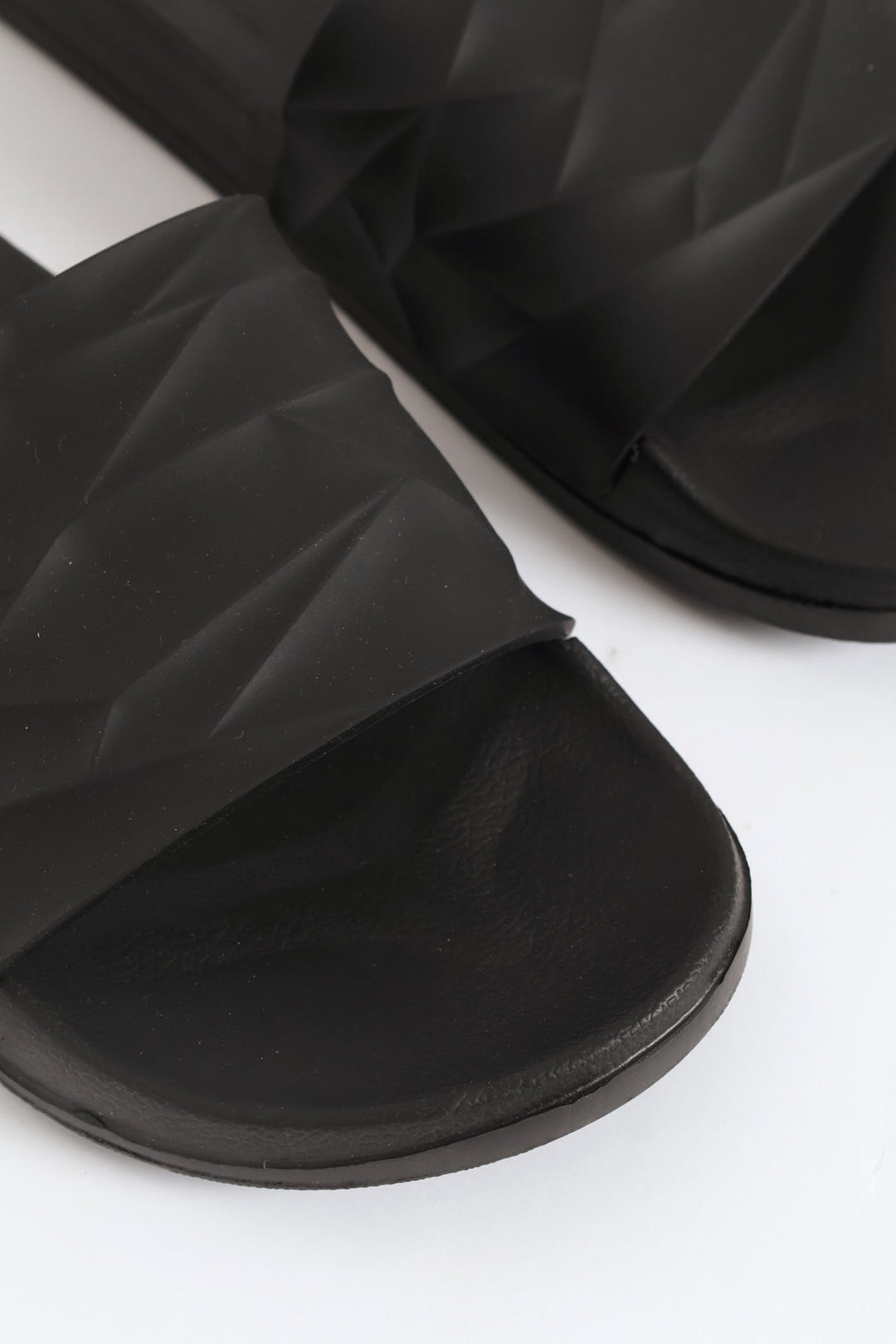 Textured Rubber Upper Pool Slide - Black/Black