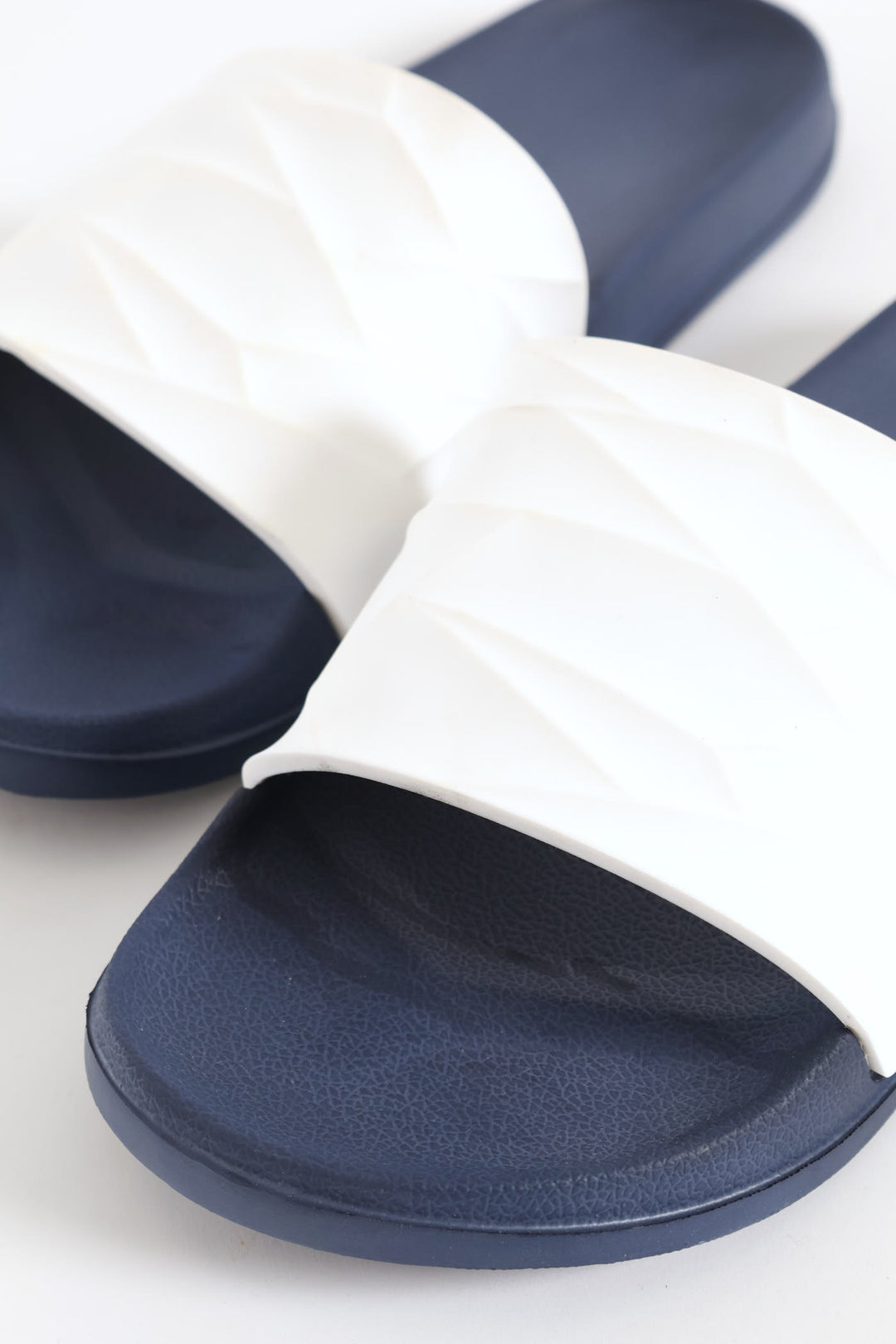 Textured Rubber Upper Pool Slide - White/Navy