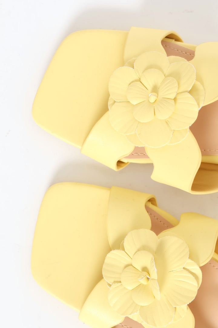 Flower Slip On Mule Block Heel - Yellow