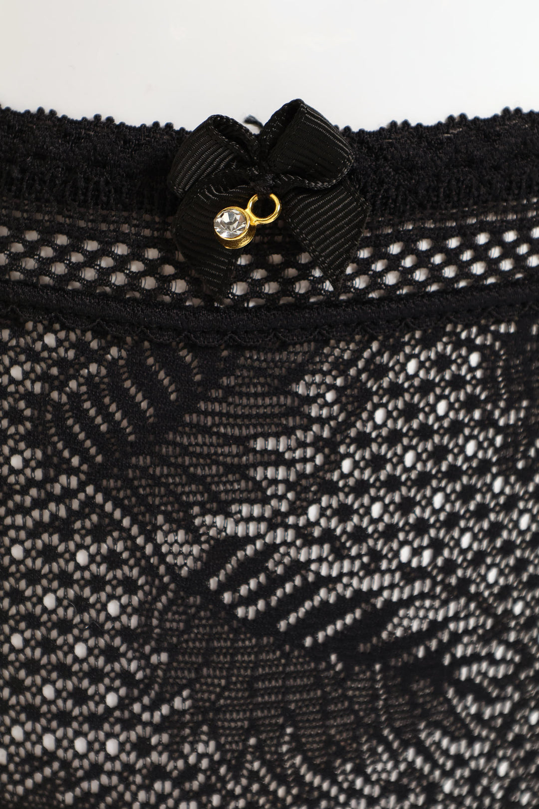 Scallop Full Lace Bikini Panties - Black