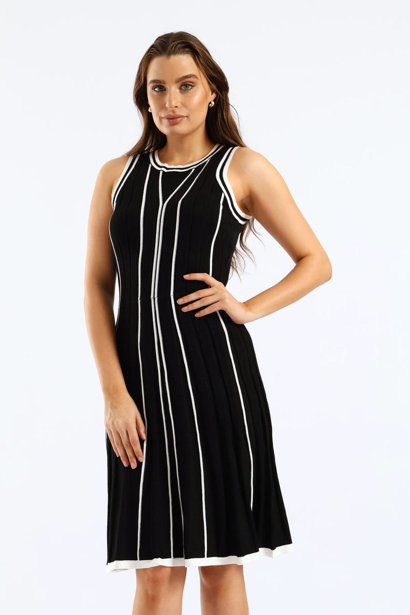 Skater Constrast Knitwear Dress - Black/White