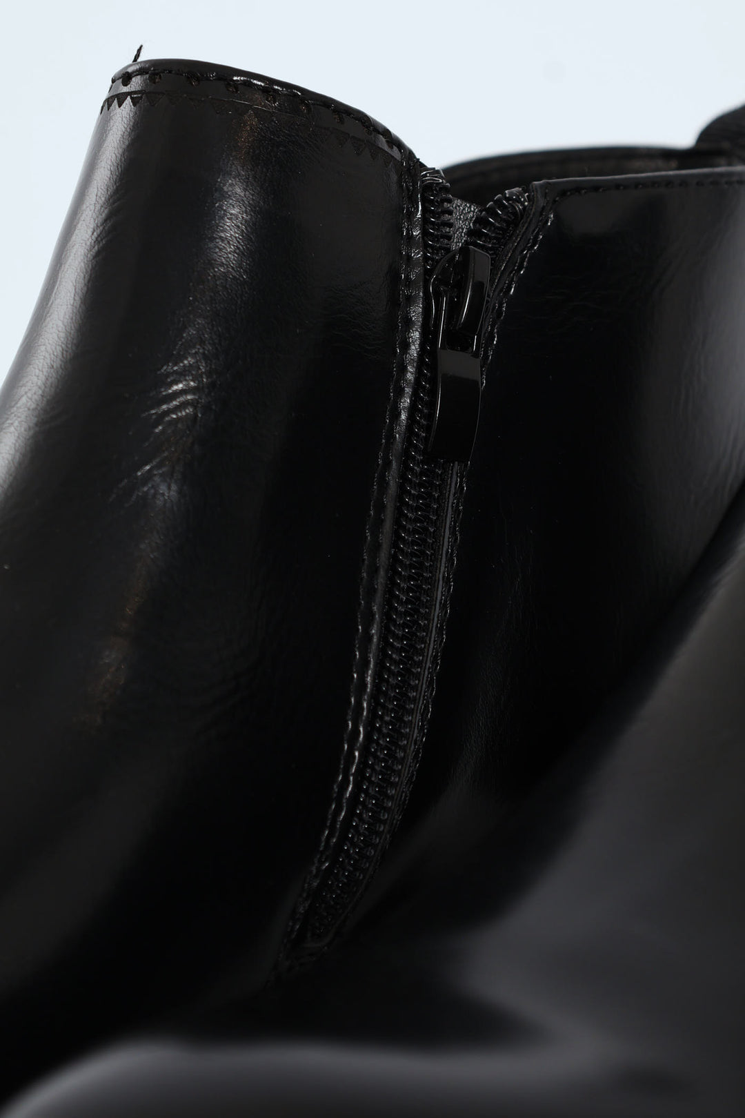 Chelsea Boot - Black