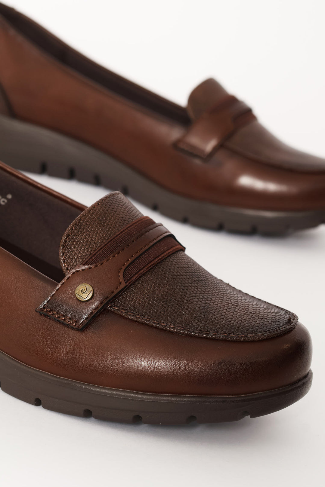 Textured Detail Pump - Brown