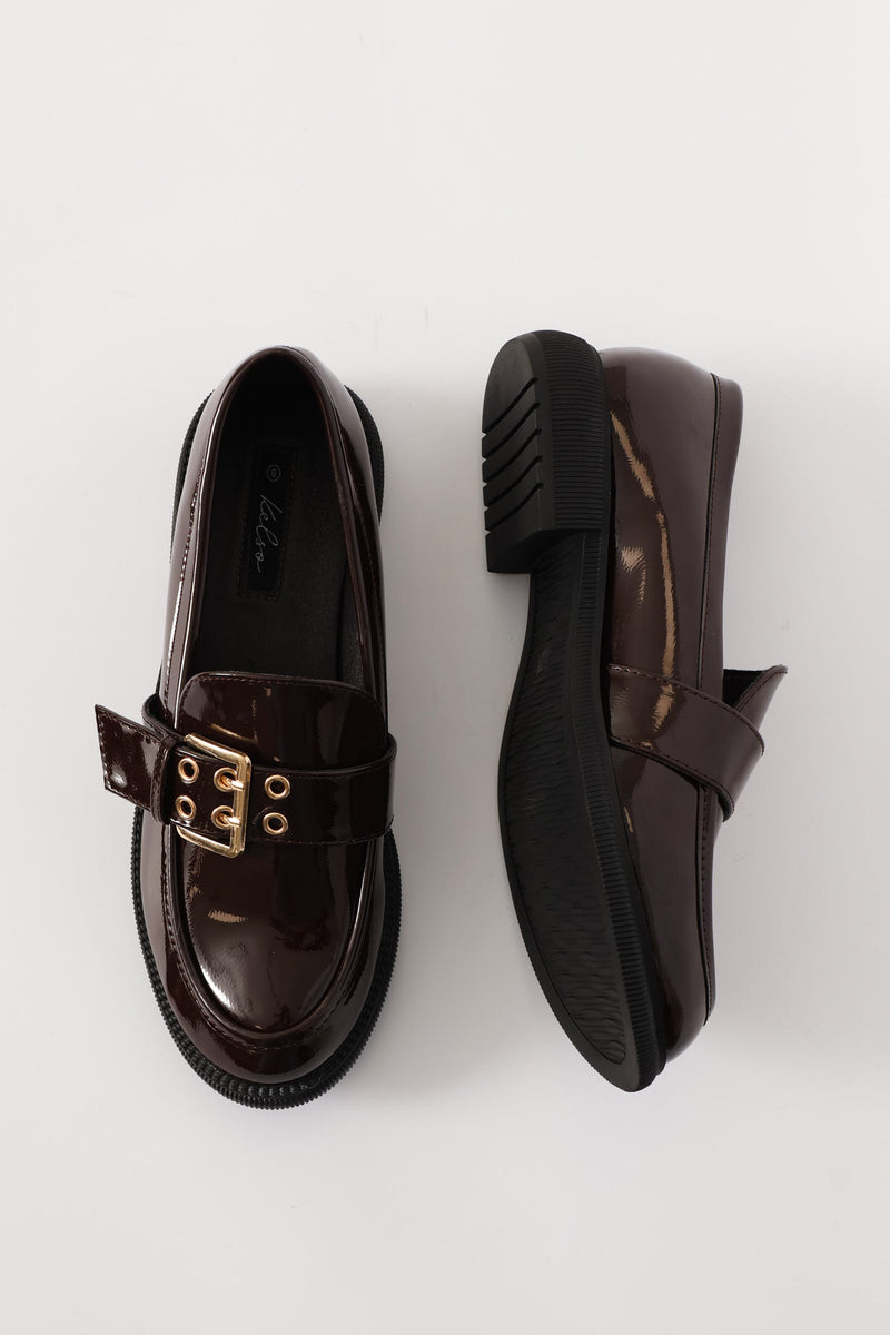 Crinkle Faux Leather Loafer With Buckle And Eyelet Detail - Chocolate