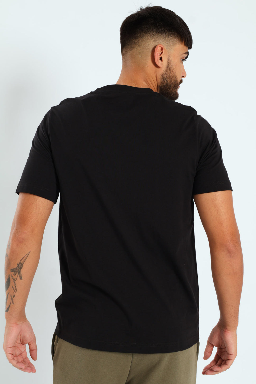 Essential Small Logo Tee - Black