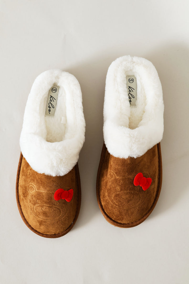 Embossed Closed Toe Slipper - Caramel