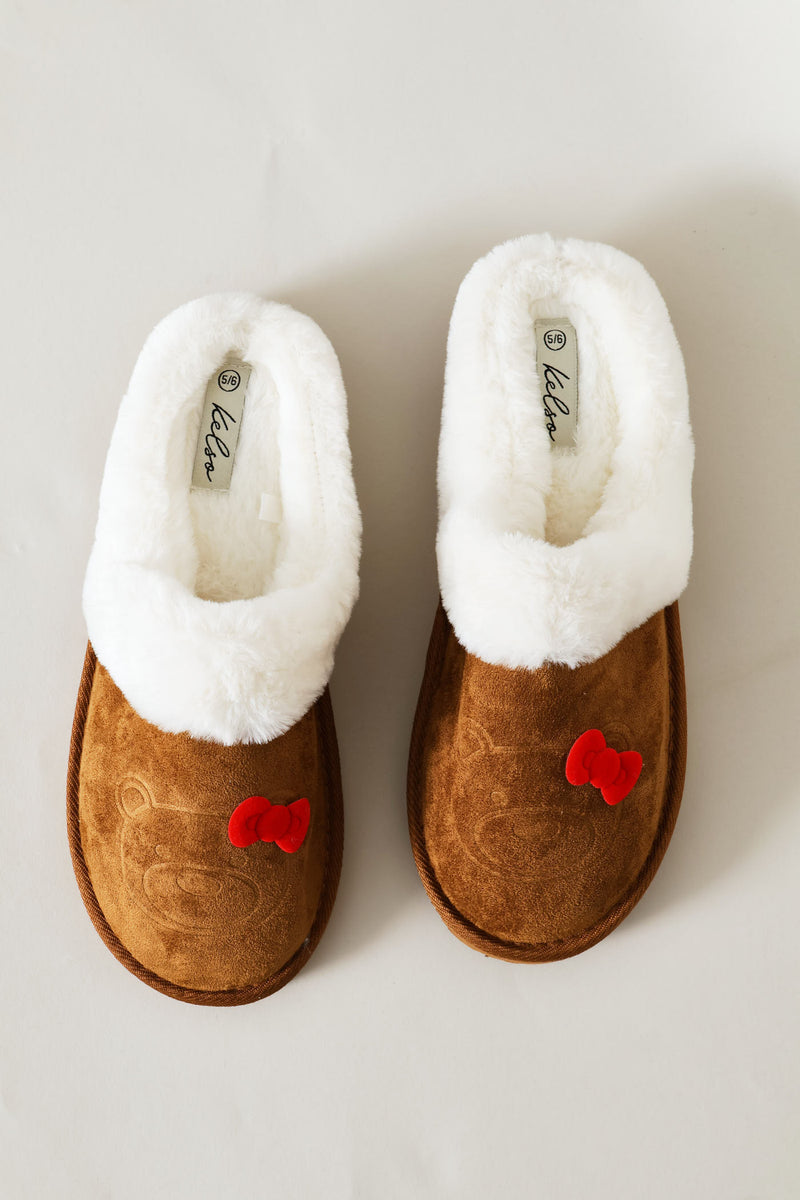 Embossed Closed Toe Slipper - Caramel