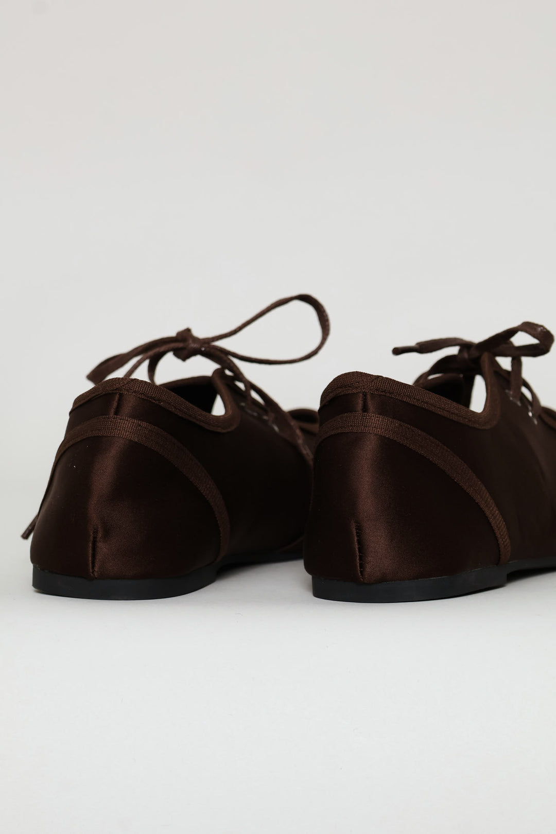 Lace Up Pump - Dark Chocolate