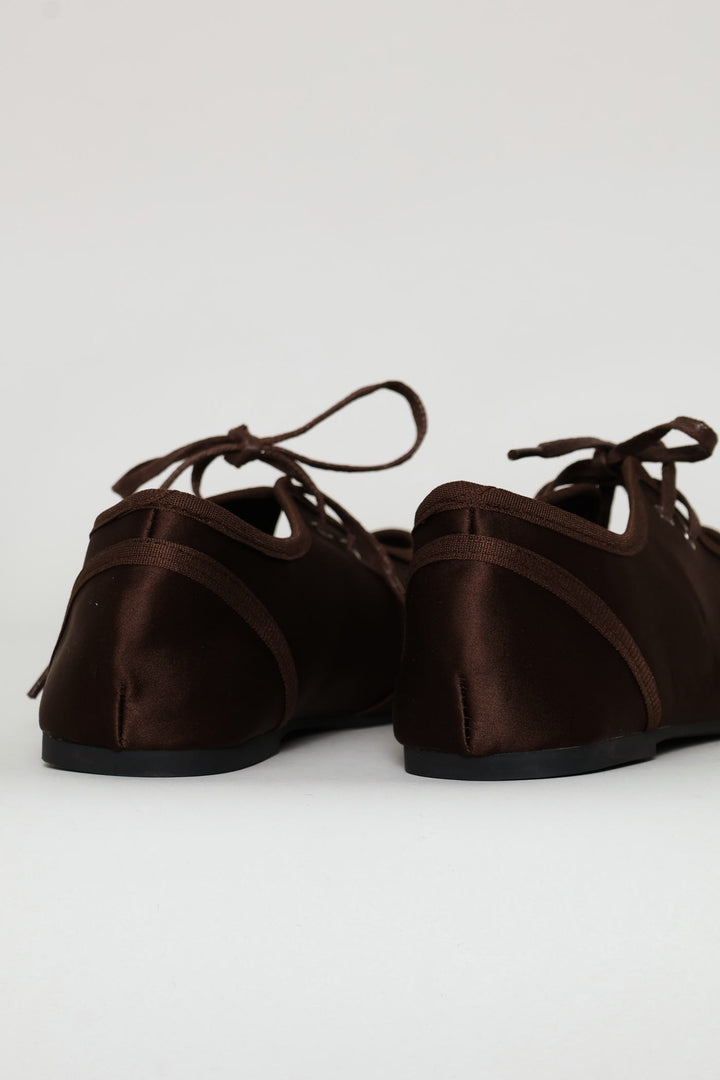 Lace Up Pump - Dark Chocolate