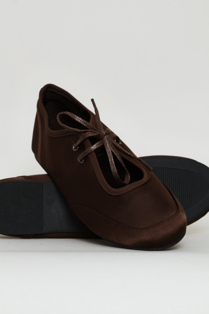 Lace Up Pump - Dark Chocolate