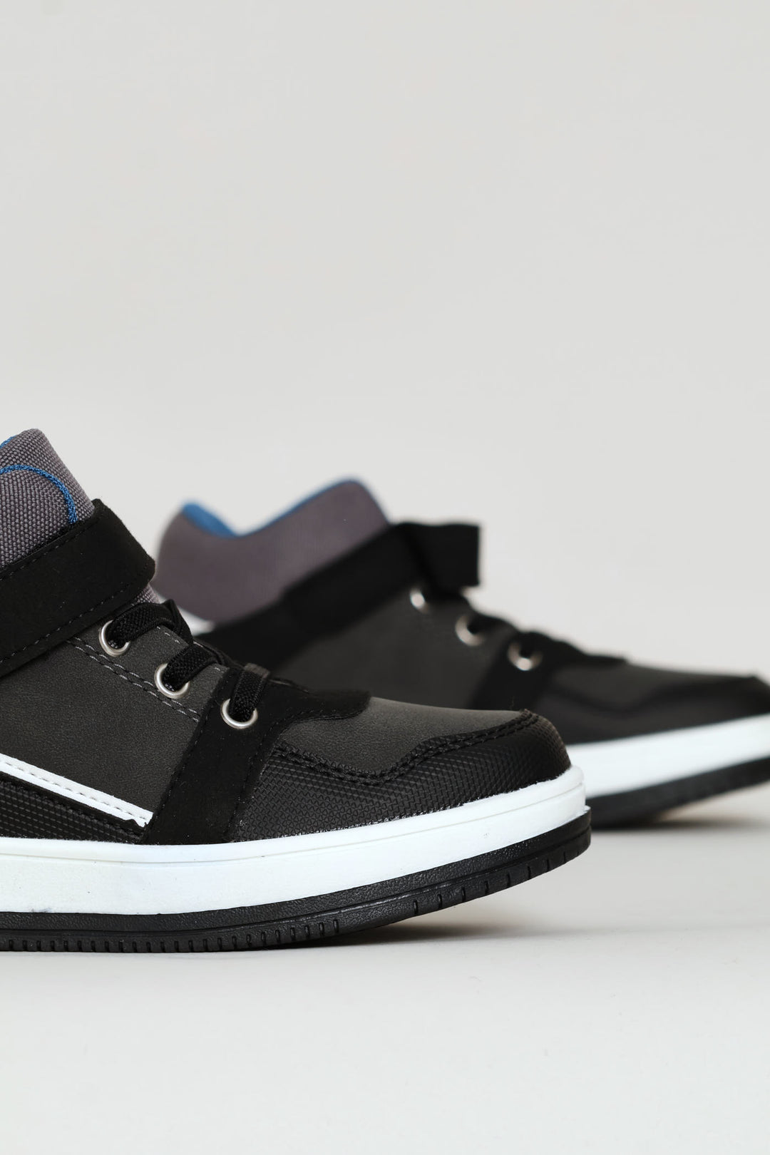 Boys Hitop Sneaker - Charcoal