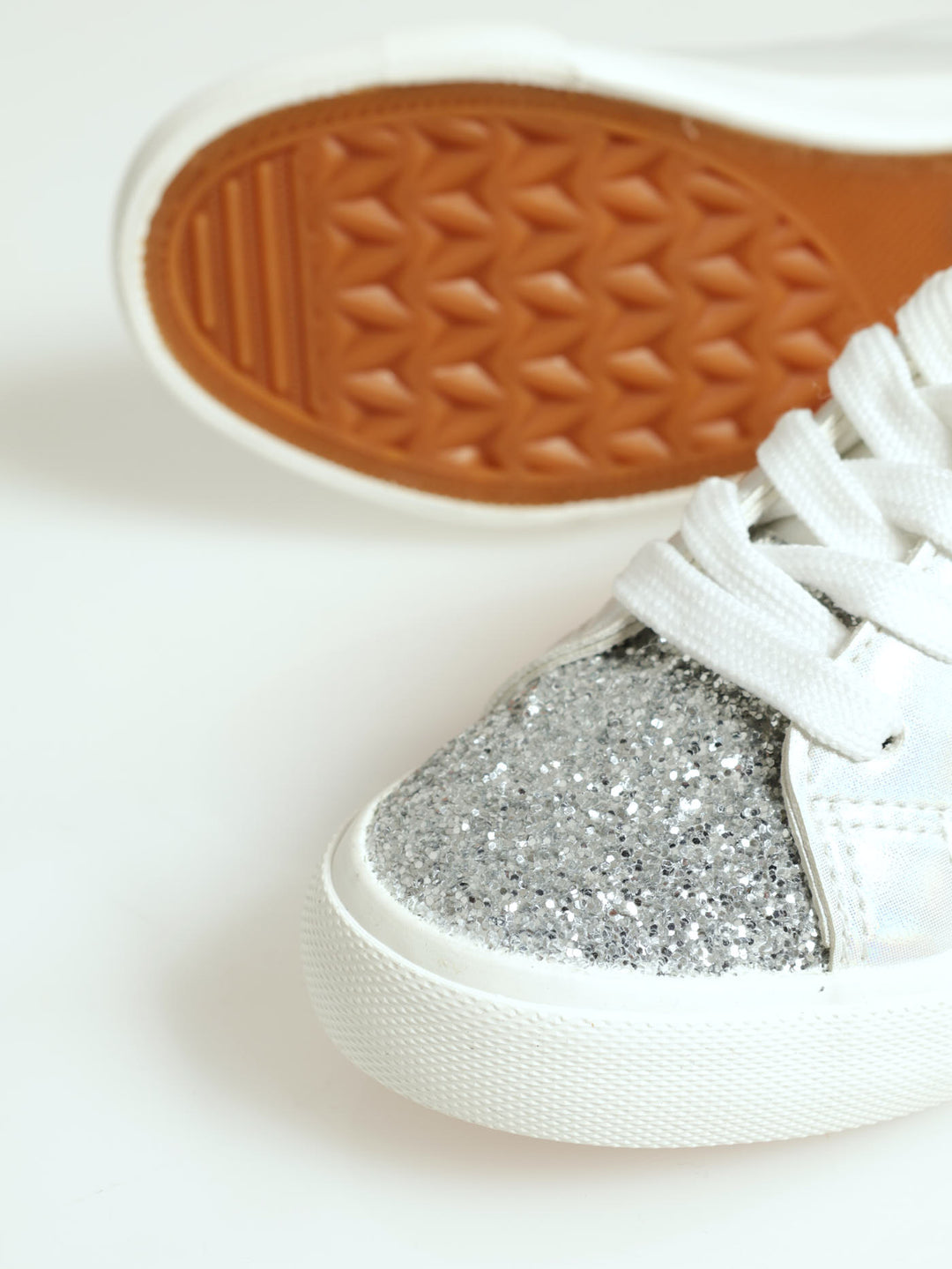 Girls Glitter Toe Sneaker - White