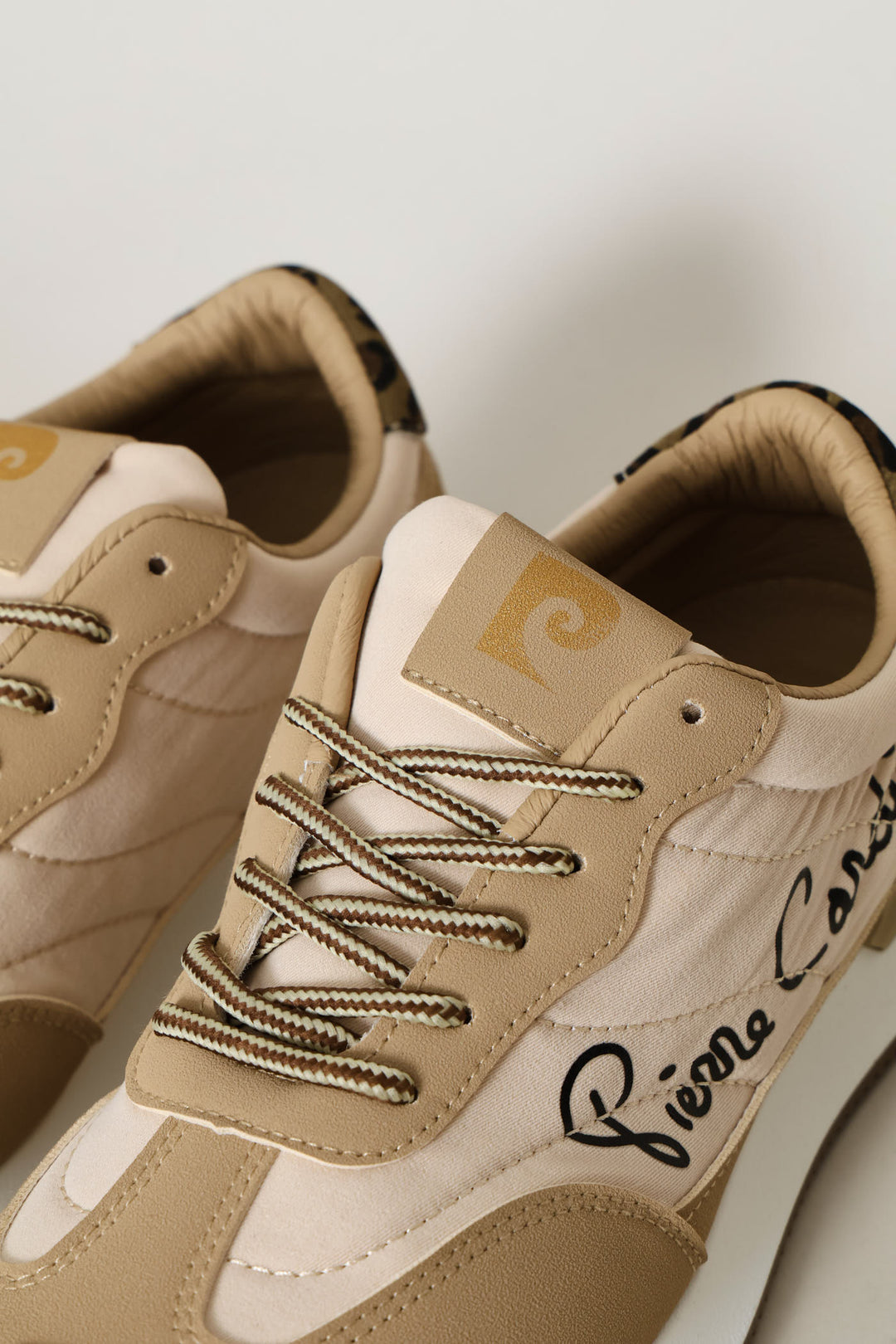 Logo Trainer - Beige