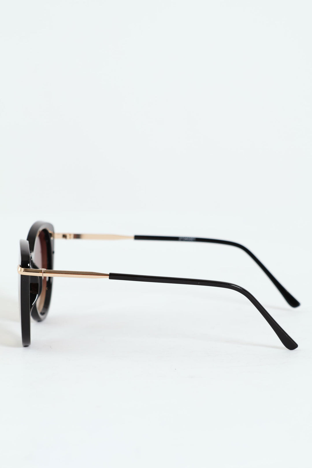 Gold Temple Rounded Cateye Gradient Lense Sunglasses - Black