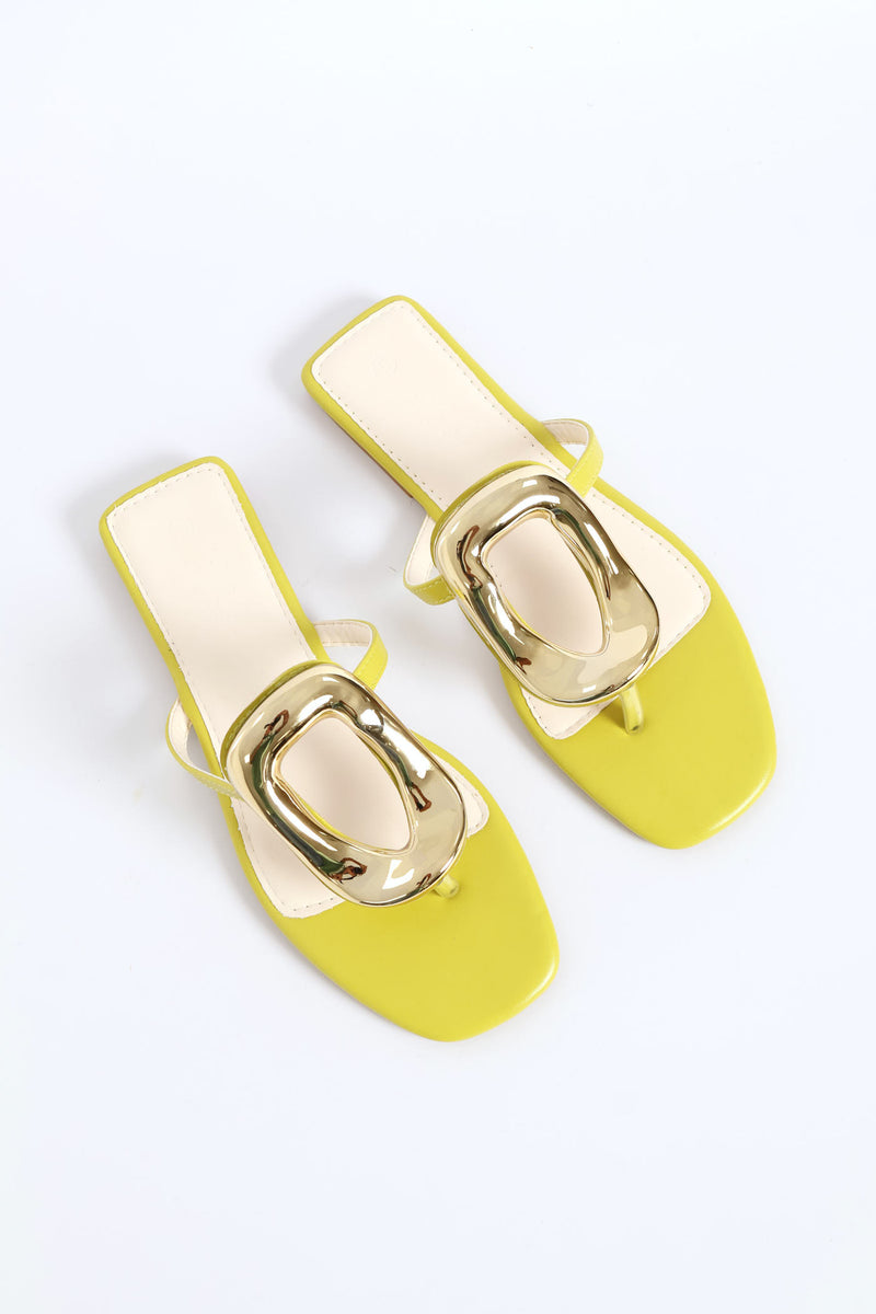 Big Oval Trim T-Bar Thong Sandal - Chartreuse