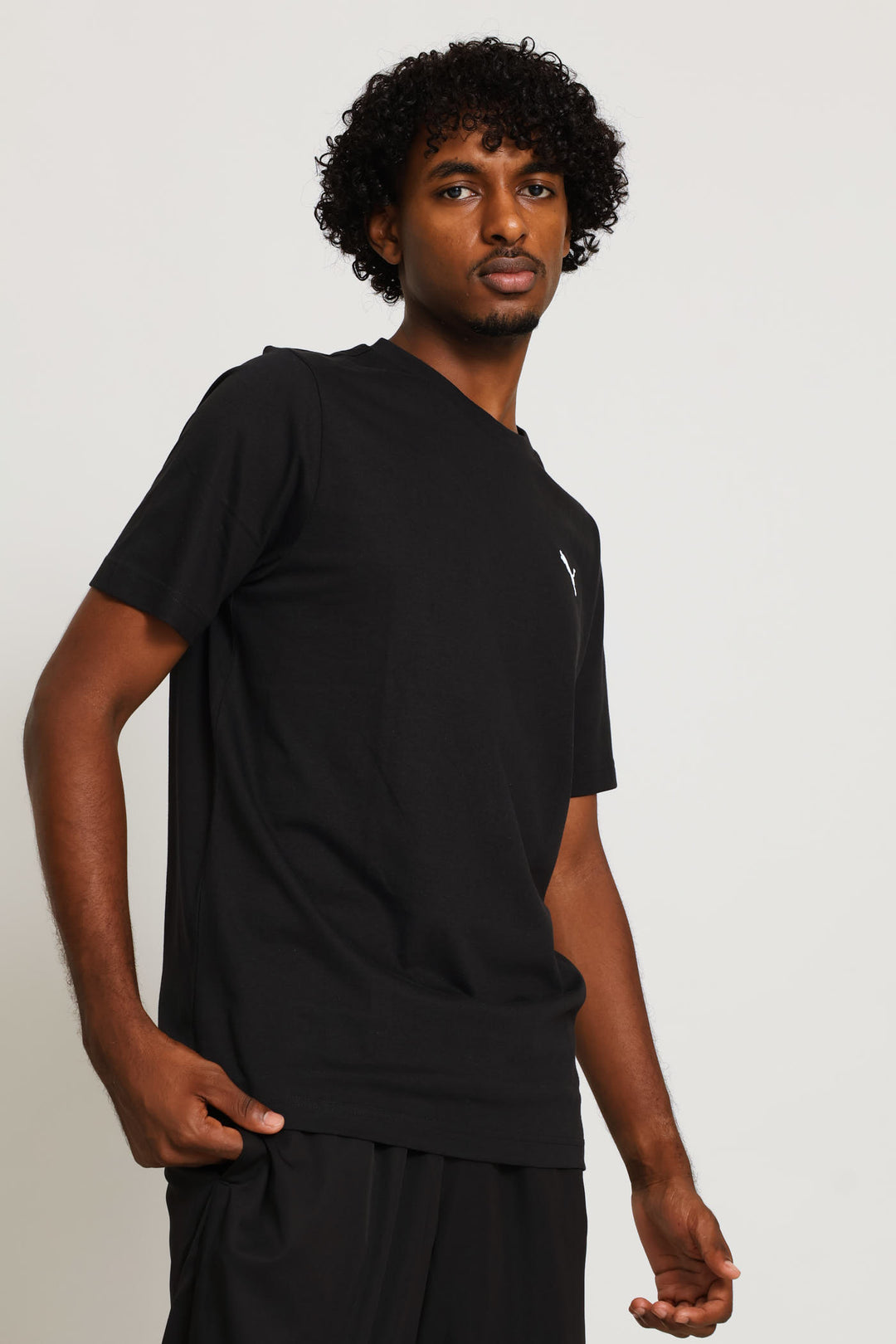 Essential Small Logo Tee - Black