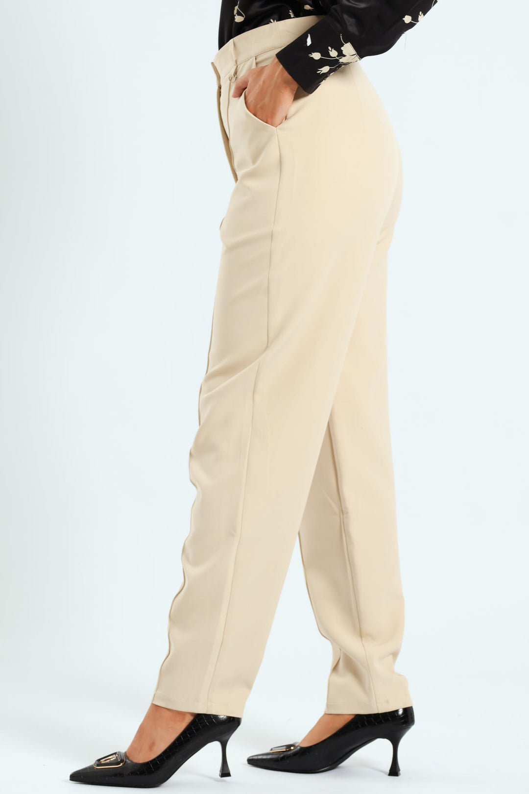 Ingot Pin Tuck Tapered Leg Pants - Bone