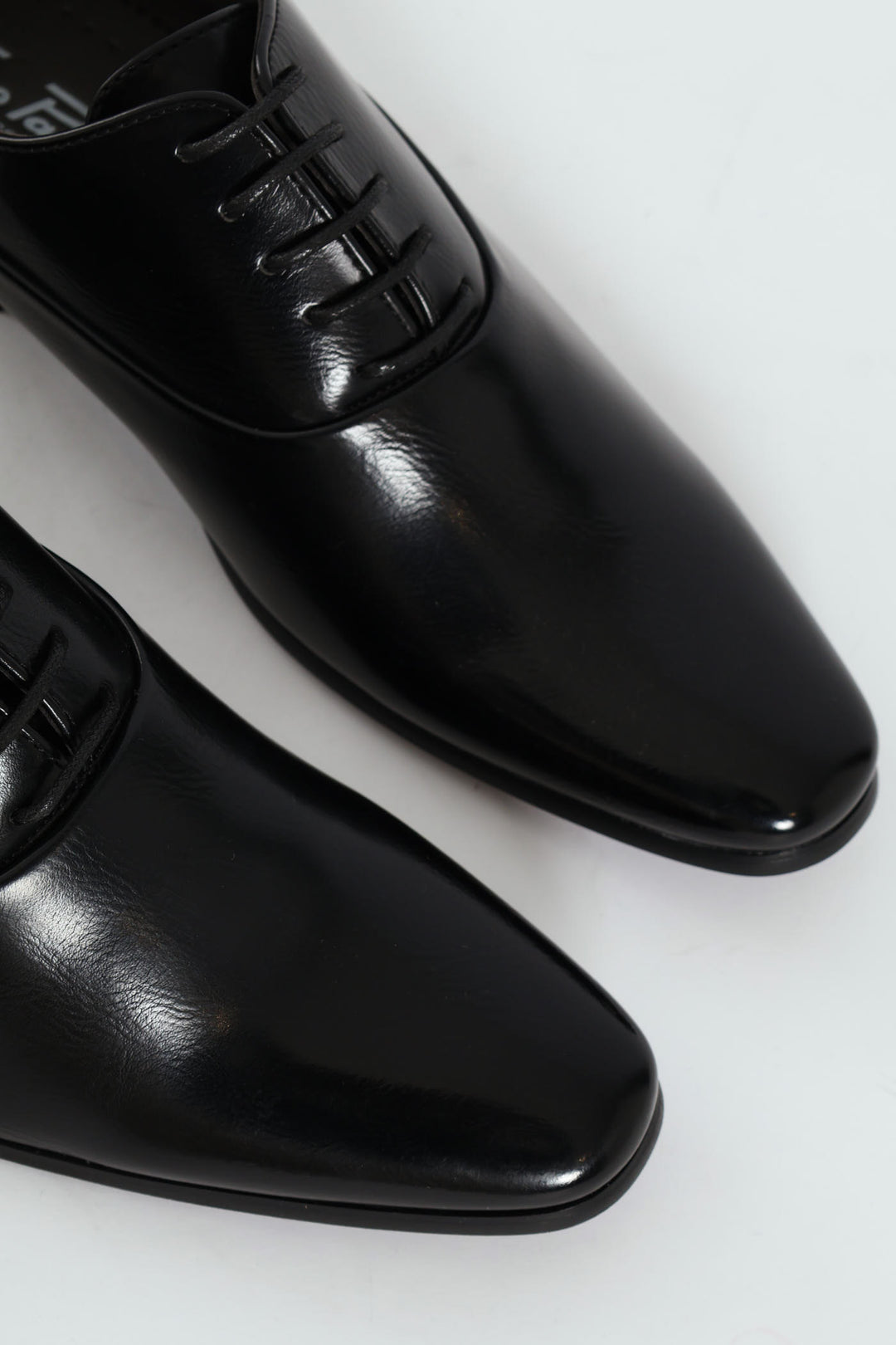 Plain Finish Oxford Shoe - Black