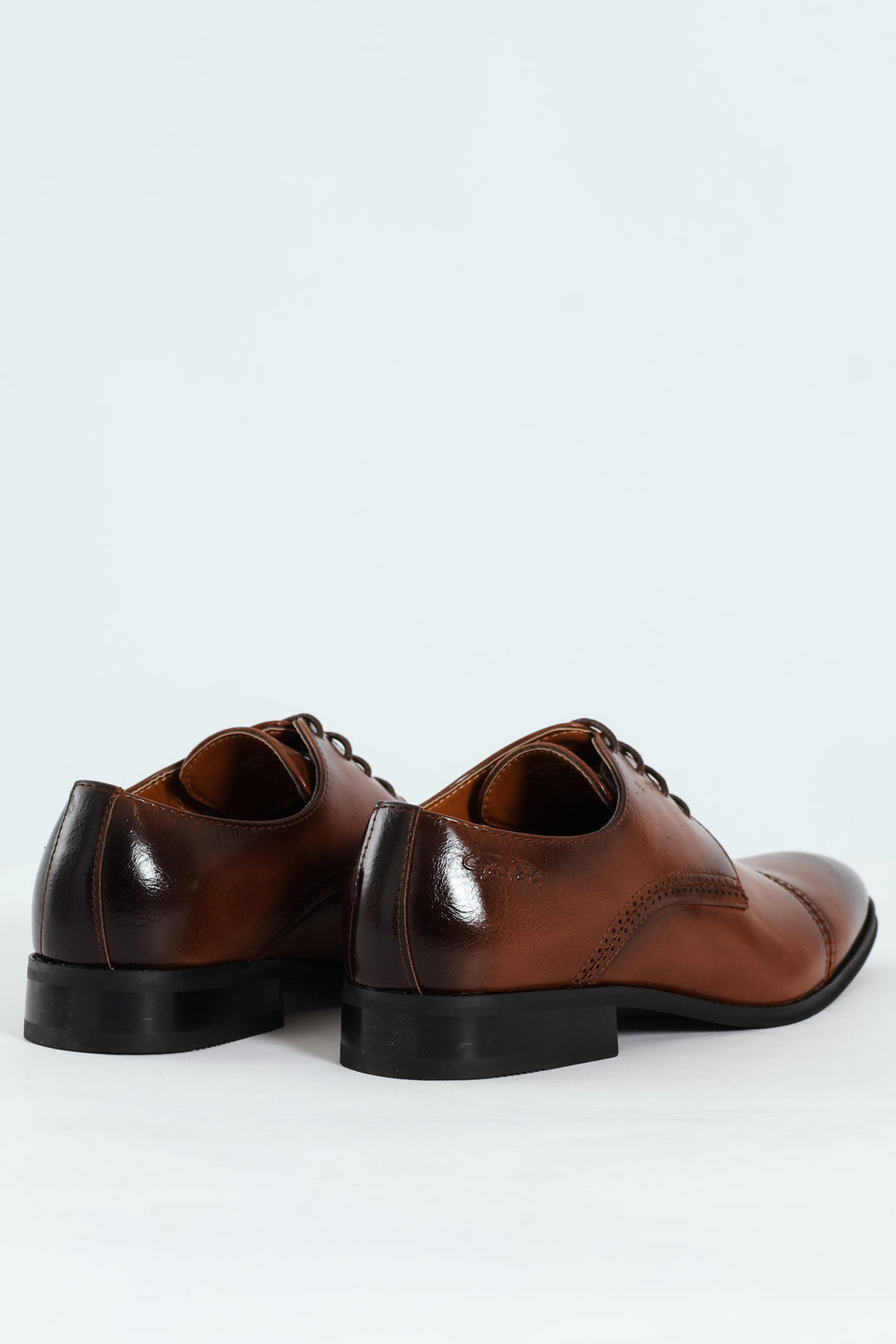 Toe Cap Stitch & Lazer Punch Derby Shoe - Tan