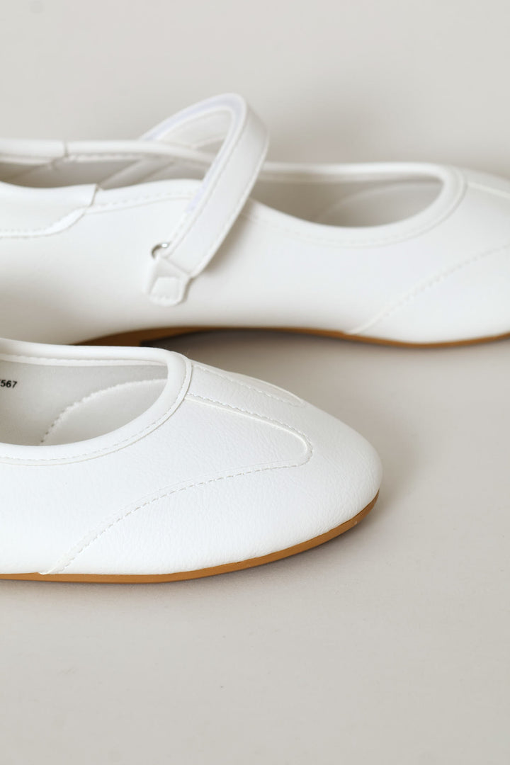 Girls Mary-Jane Sports Pump - White