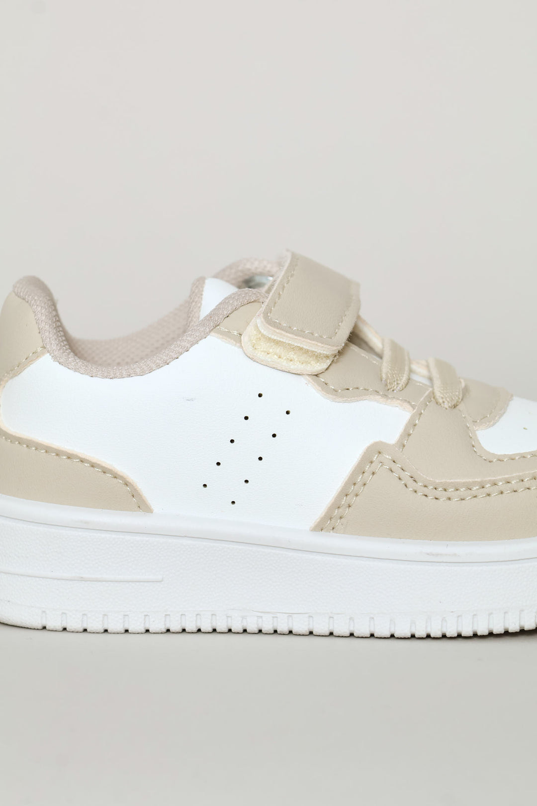 Pre-Boys Court Sneaker - Stone/White