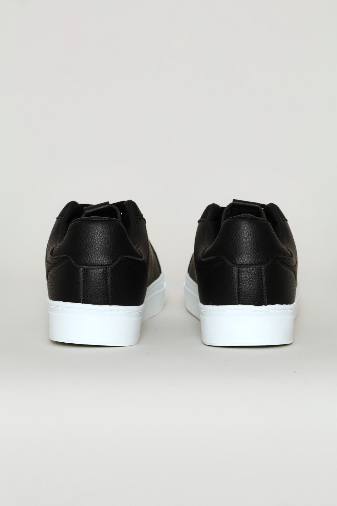 Basic Lace Up Sneaker - Black