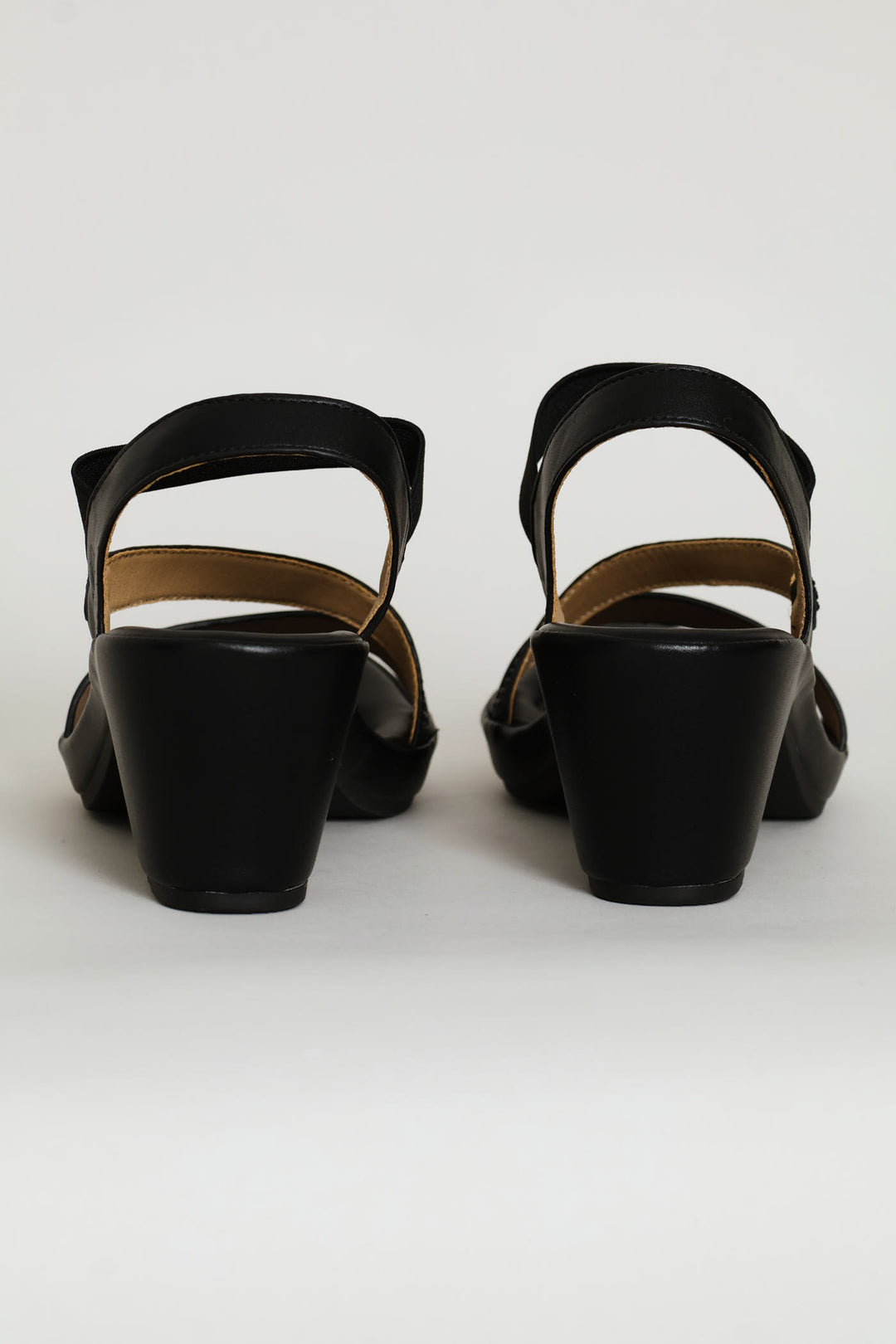Shaped Heel Sandal - Black