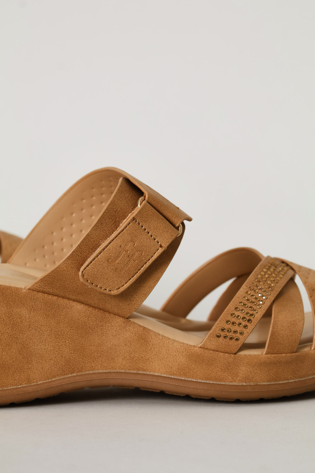 Shaped Heel Sandal - Tan