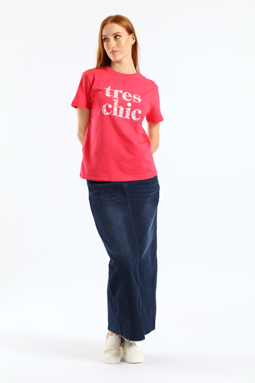Tres Chic Slogan Tee - Electric Pink