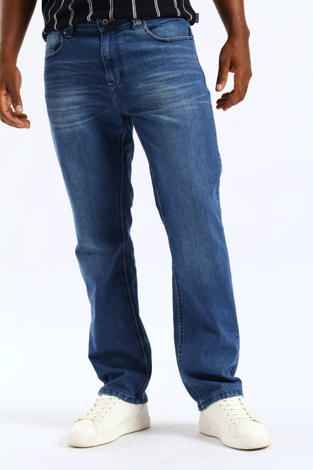 Indigo Washed In Straight Jean - Dark Wash