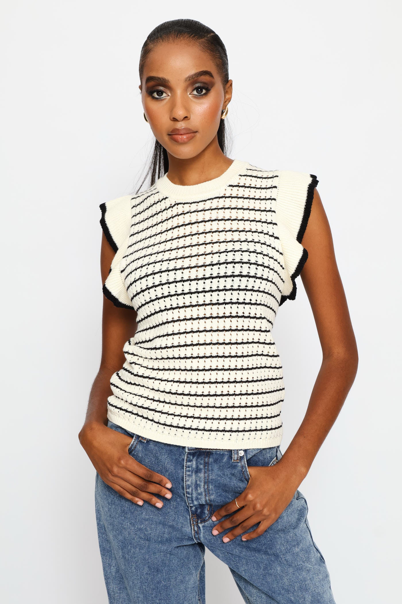 トップス Fleur frill knit tops Ladies Tipped Frill Sleeve Stripe Knitwear Top - Cream/Black – Edgars