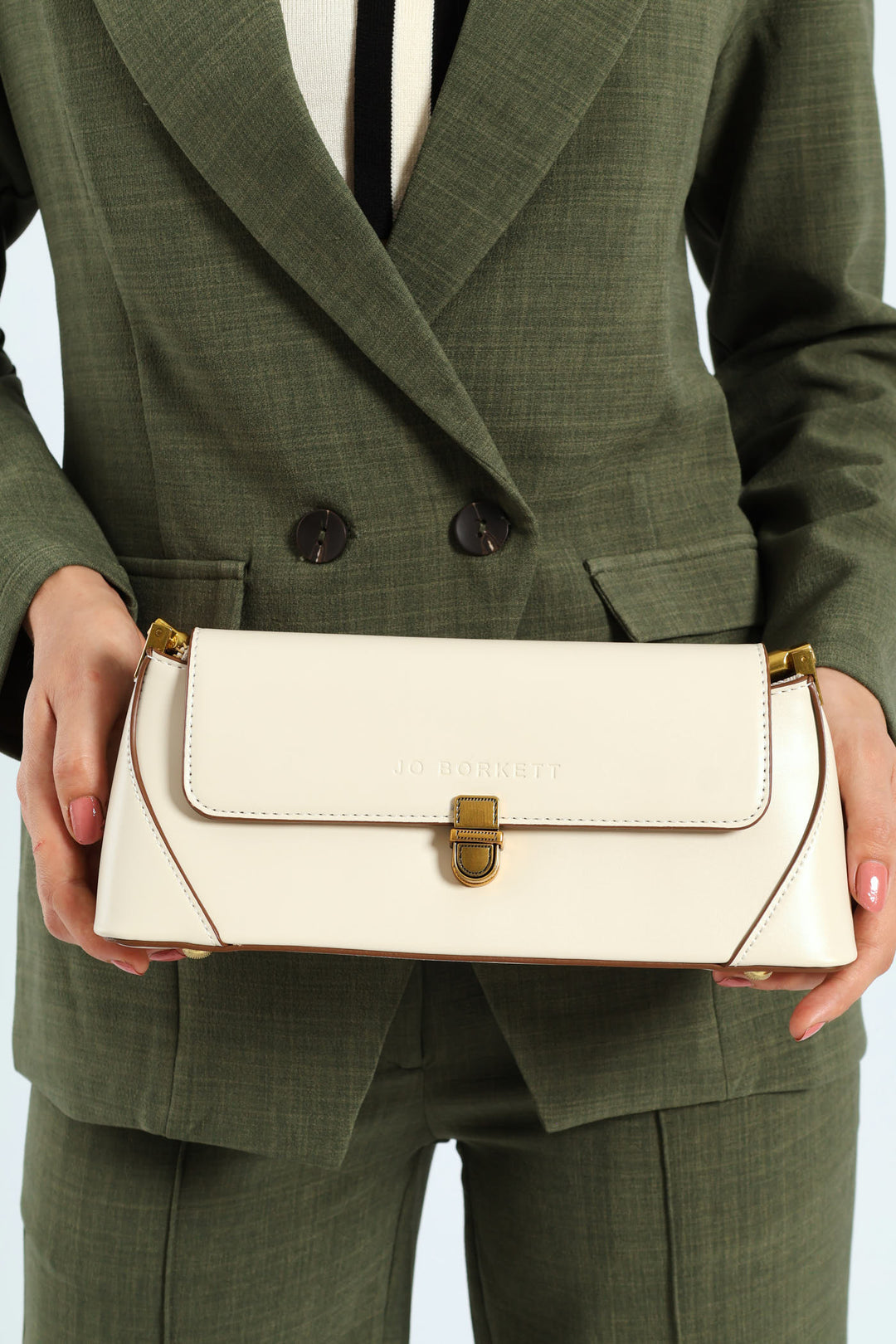 The Courtney - Cream