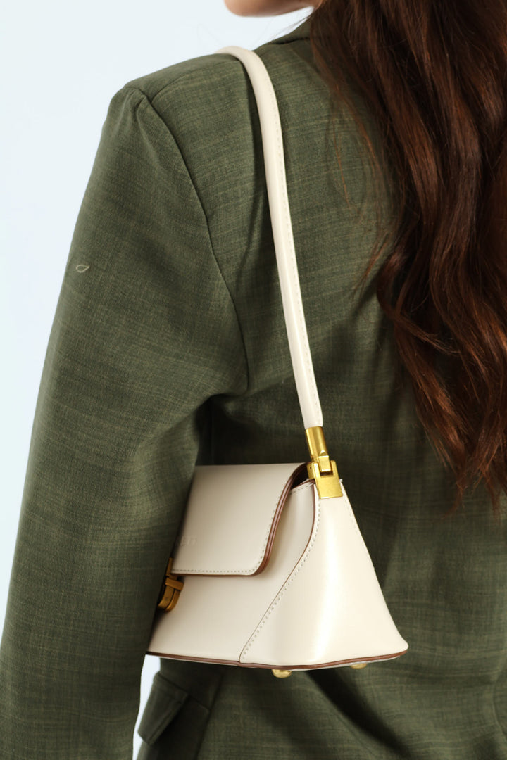 The Courtney - Cream