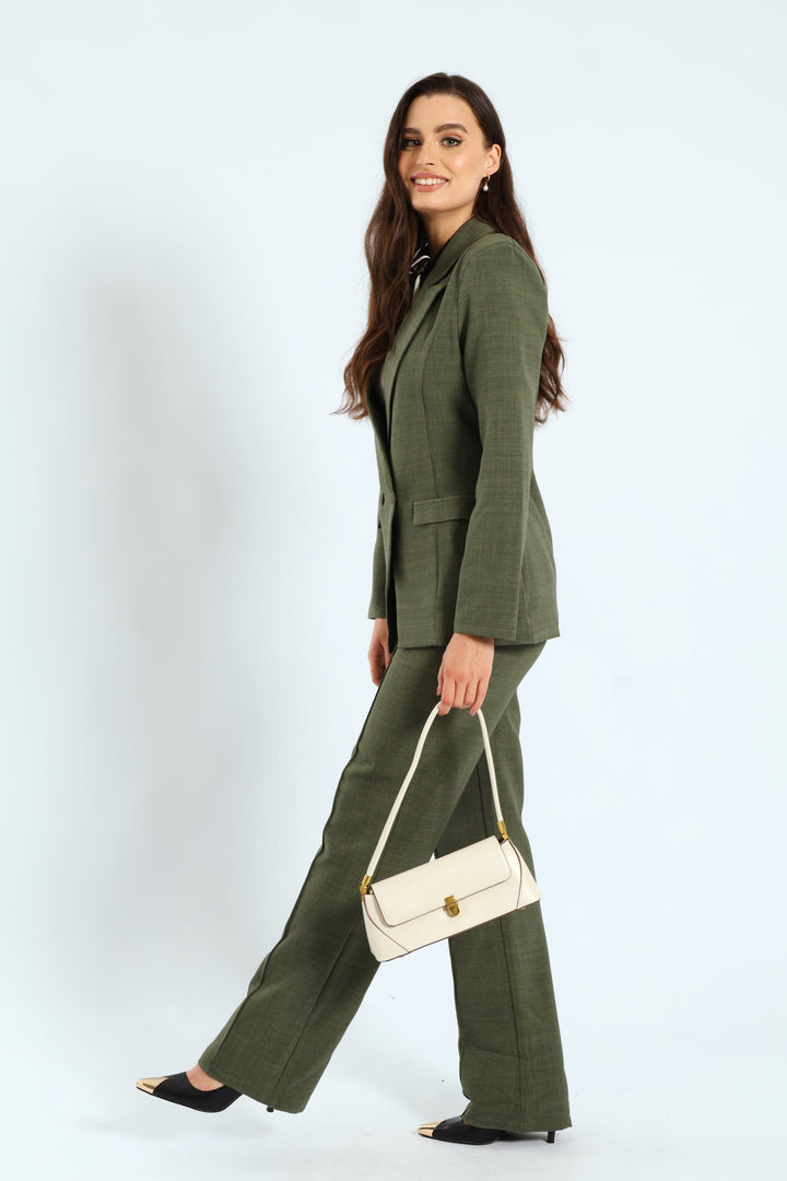 The Courtney - Cream