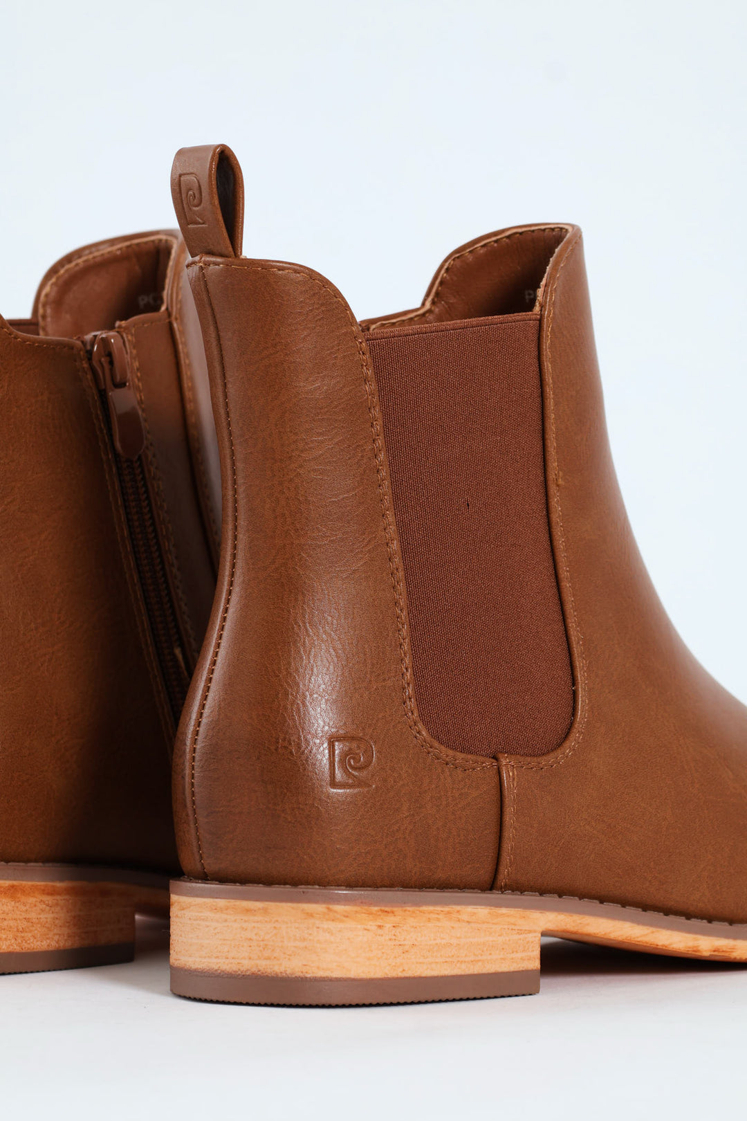 Sera Ankle Chelsea Boot With Wooden Outsole - Tan