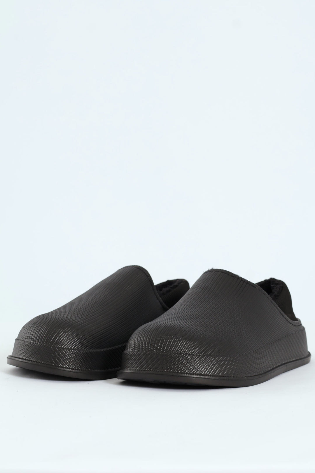 Closed Back Clog Slipper - Black
