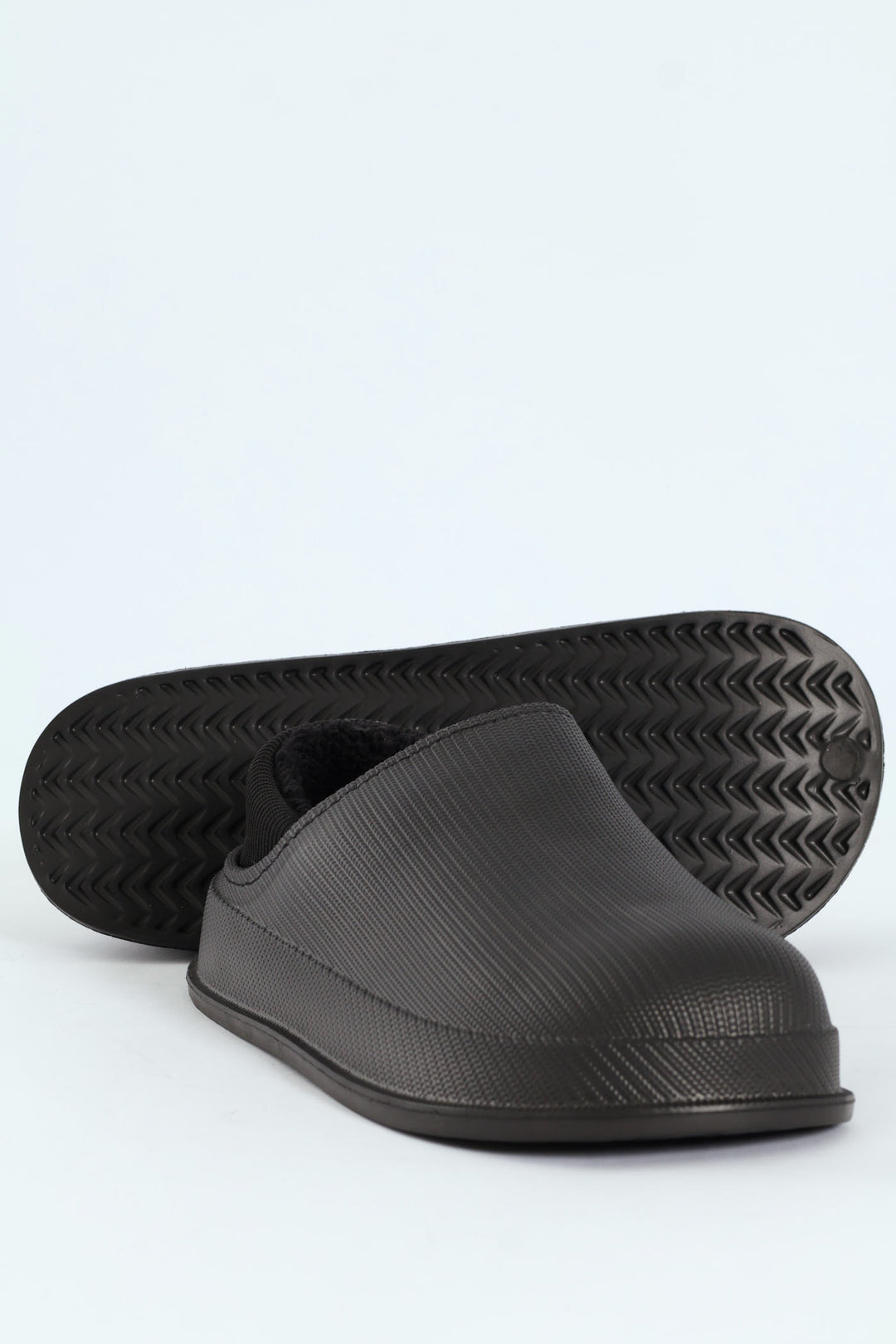 Closed Back Clog Slipper - Black