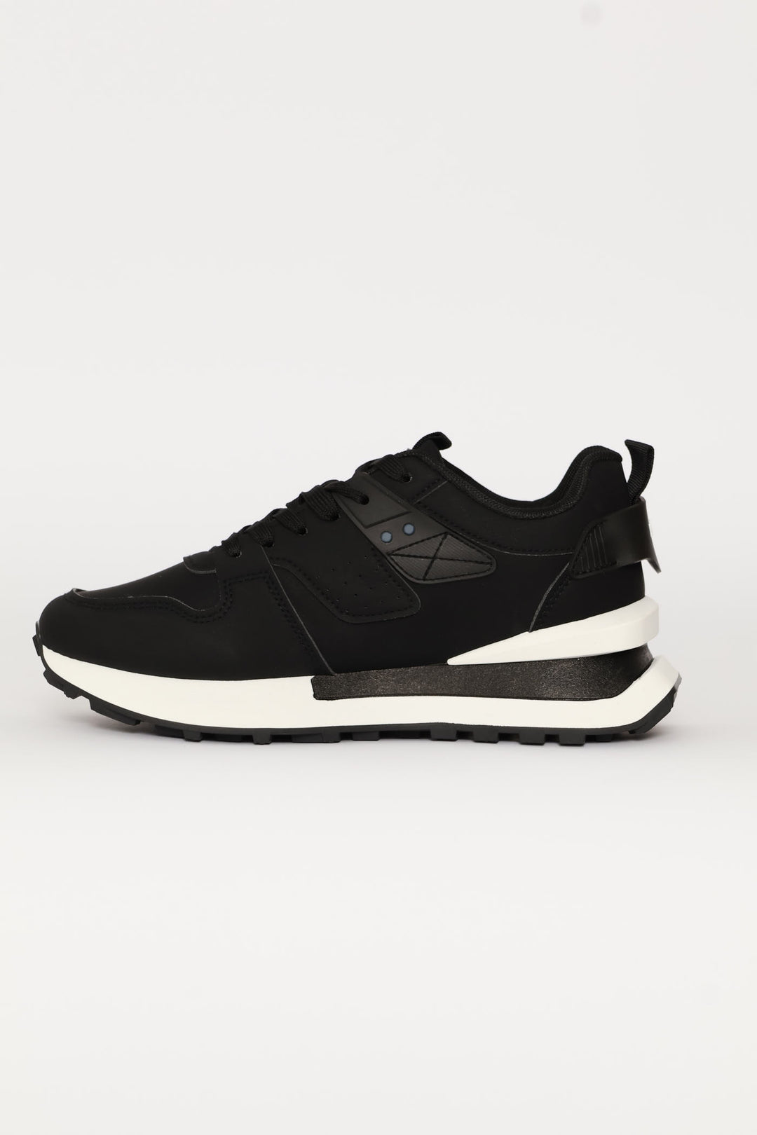 Ice Retro Lace Up Trainer - Black
