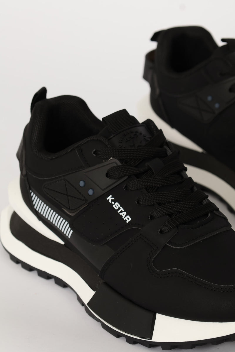 Ice Retro Lace Up Trainer - Black