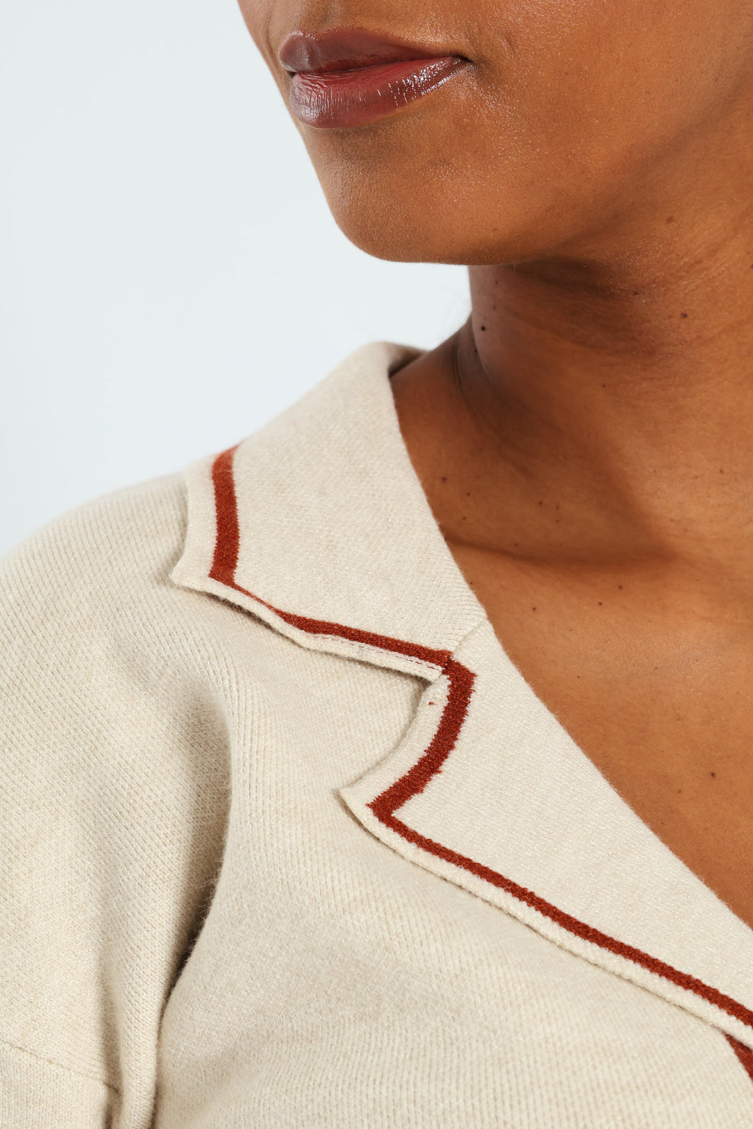 Contrast Styled Cardigan - Cream